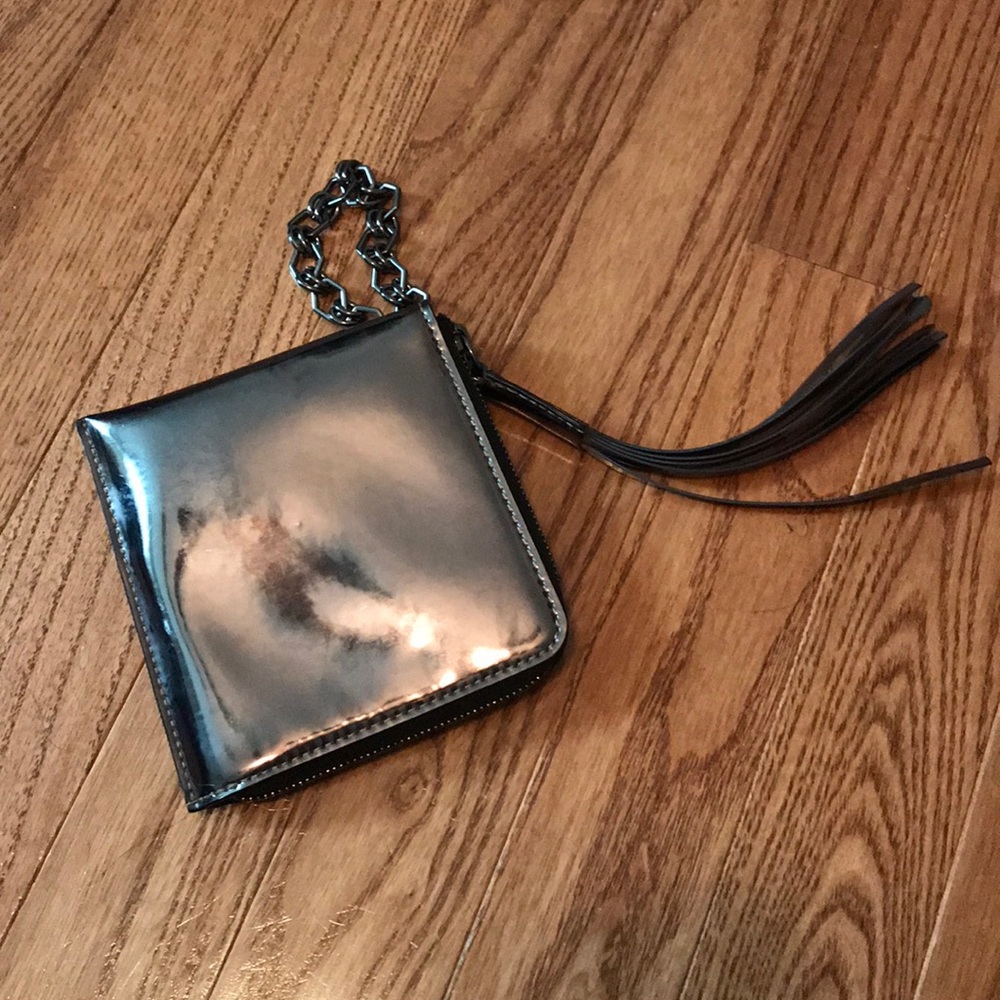 Leifsdottir slim patent wristlet